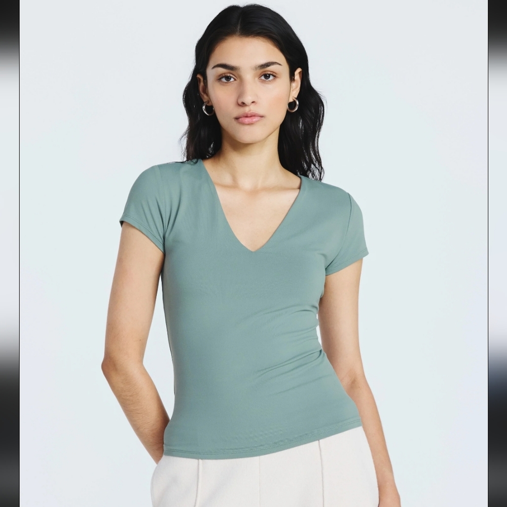 SCOOP. NWT